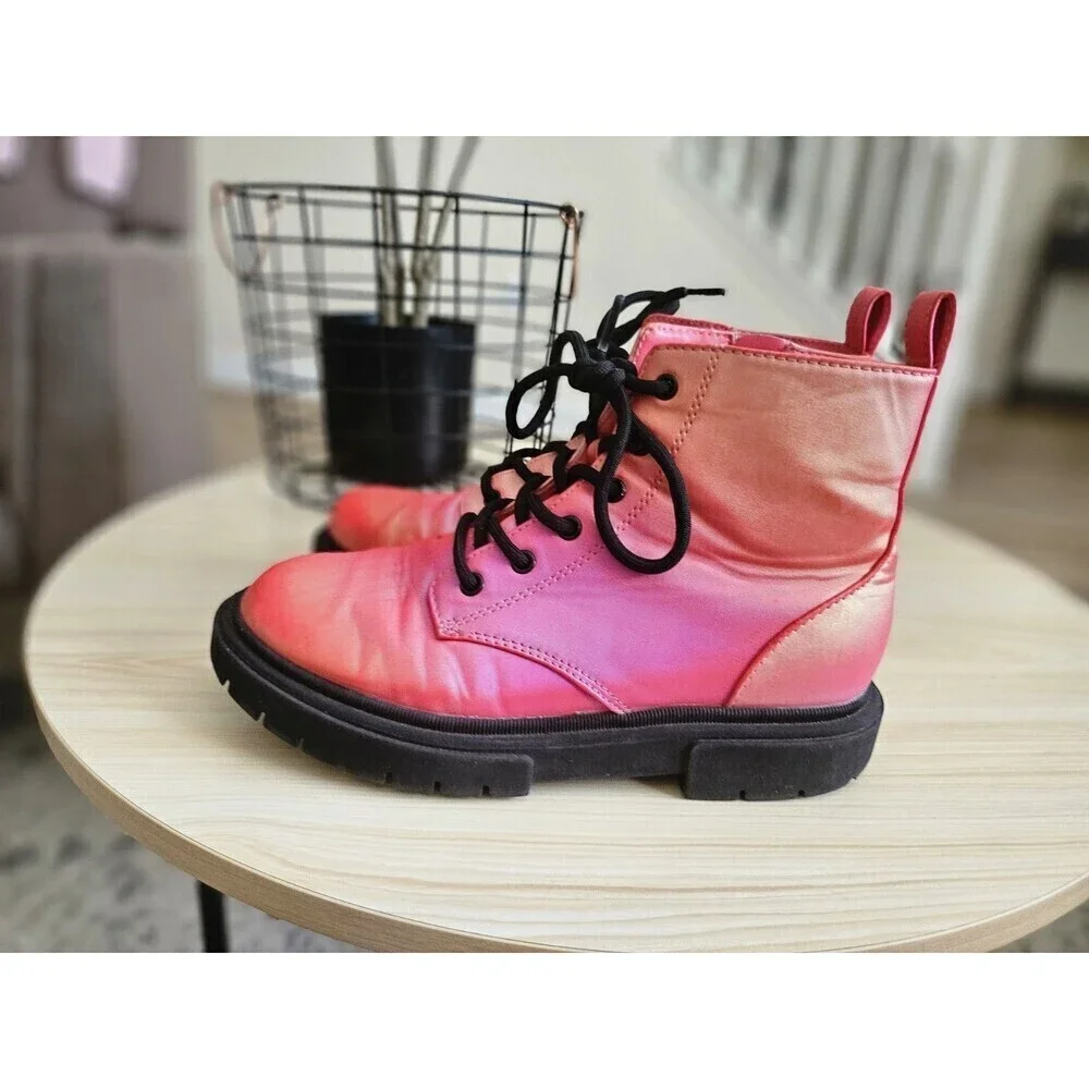 Art Class Boots Youth Size 4 Combat Lace Up Chunky Sole Shoes Girls Iridescen.